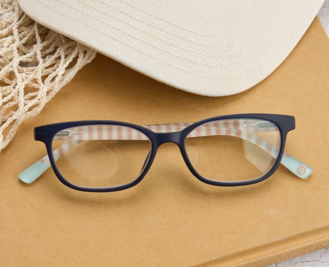 Beach Read (Blue Light) - Image 13